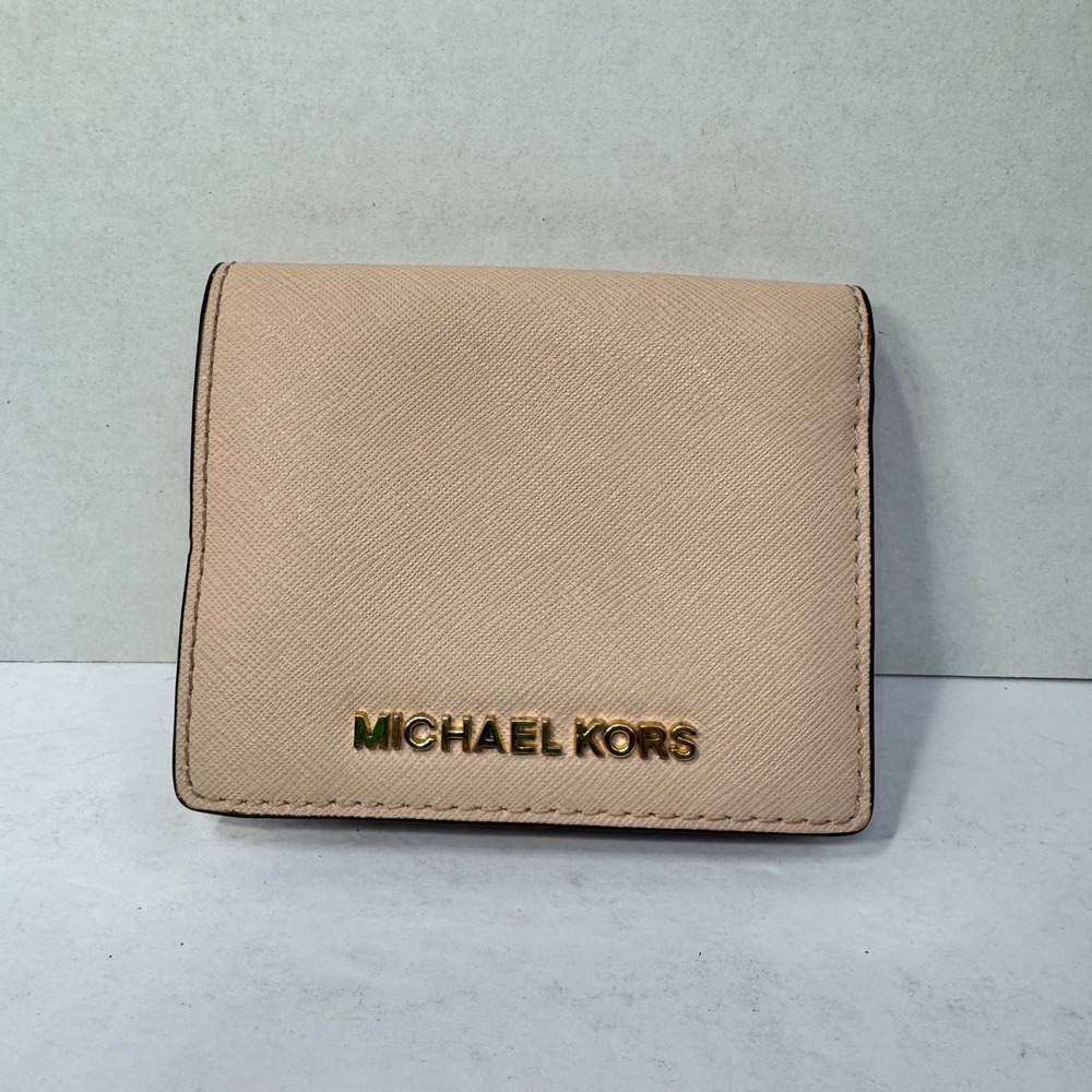 Michael Kors Small Bi Fold Wallet Saffiano Leather Muted Soft Pink Gold Hardware